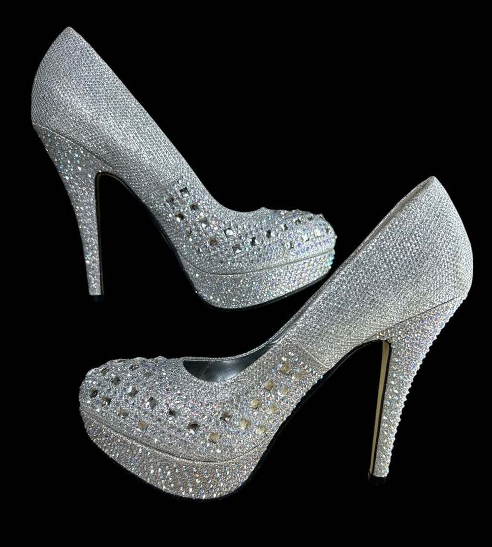 Valenti Franco Silver Glitter Rhinestone Studded Platform High Heel Pumps Size 7